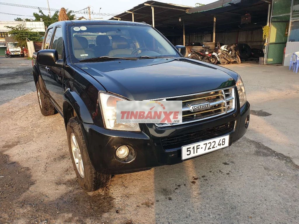 Isuzu D-Max Đen 5 chỗ