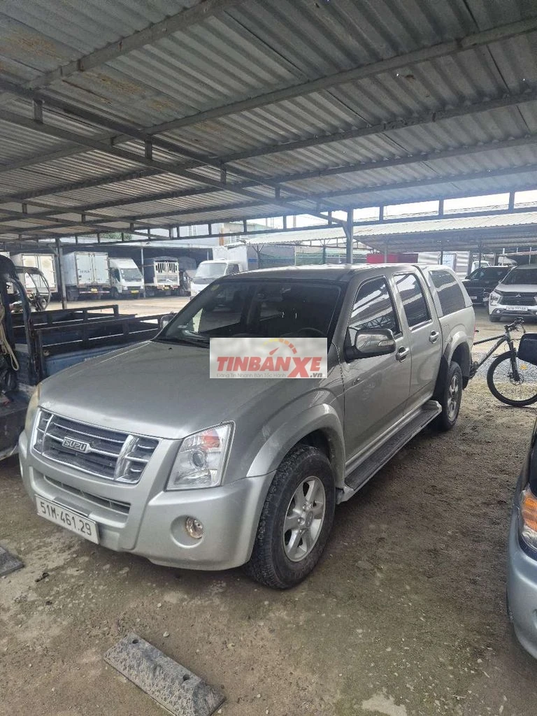Isuzu DMAX 2009 Bạc