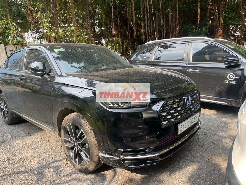 Honda HR-V RS ehev 11/2025 odo 8000 km