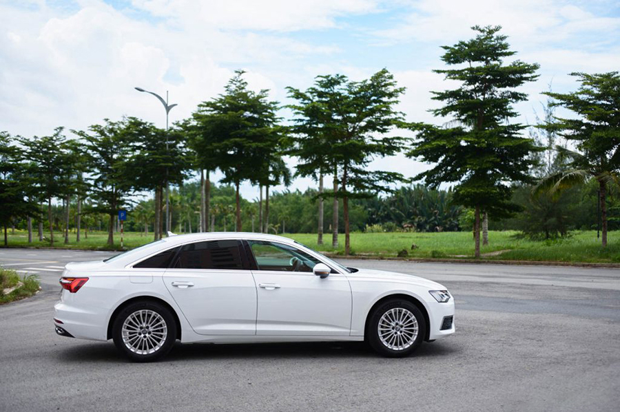 Thân xe Audi A6 2020