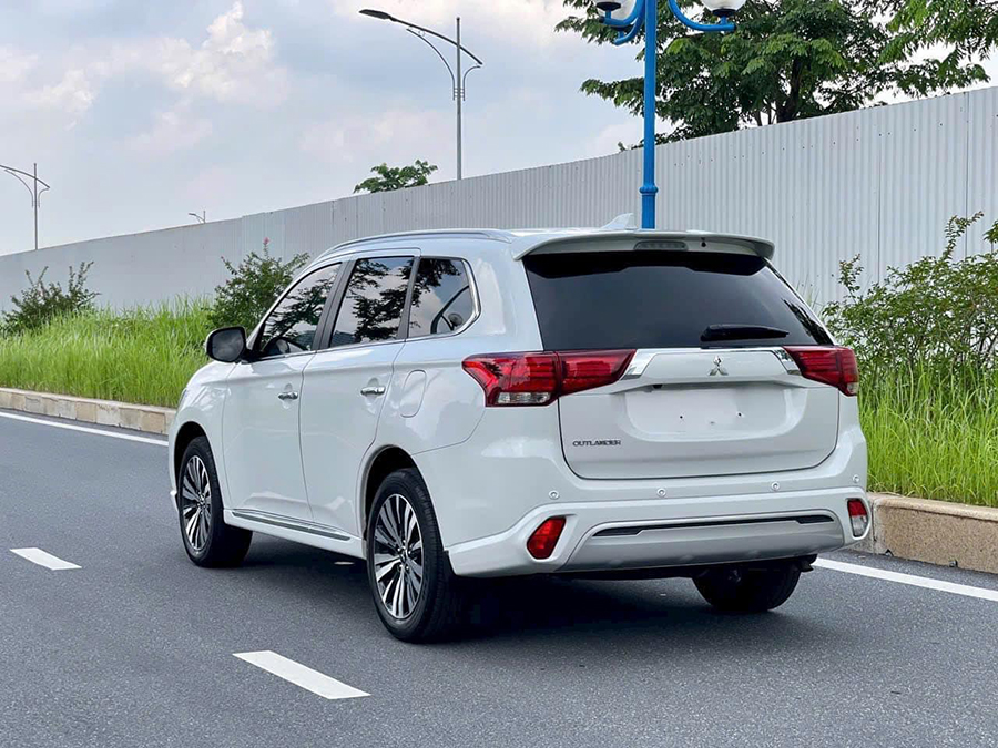 mitsubishi outlander 2022 tinbanxe vn 4