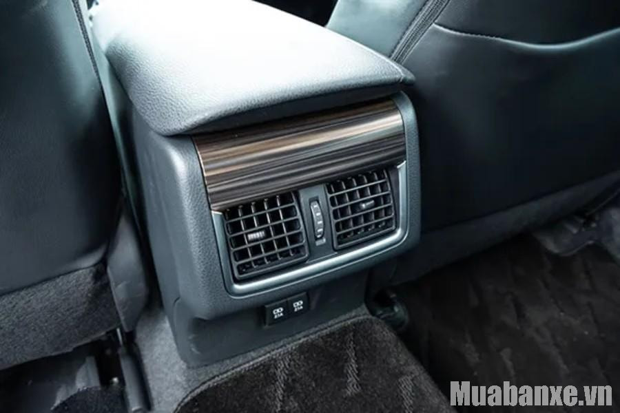 dieu hoa tren xe toyota camry 2019 tinbanxe vn