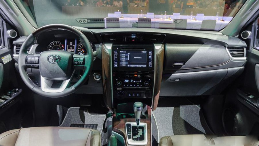 tap lo xe fortuner 2020 tinbanxe vn