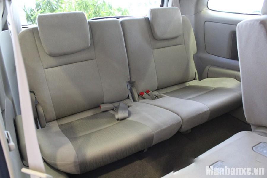 Hàng ghế sau Innova 2014