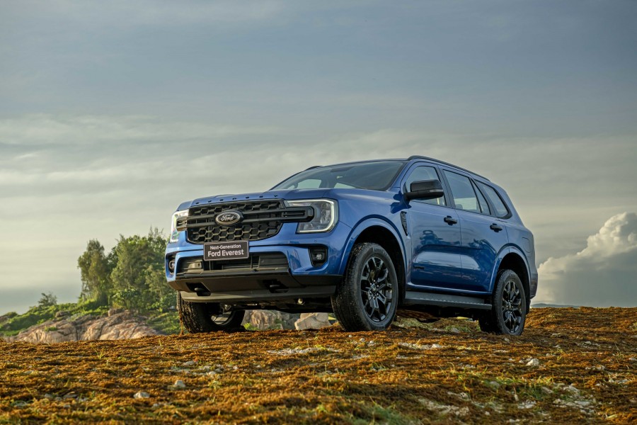 so sanh ford everest va ford explorer tinbanxe 2