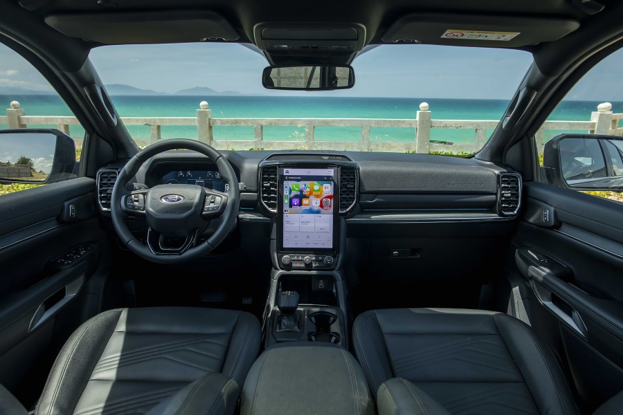 so sanh ford everest va ford explorer tinbanxe 8