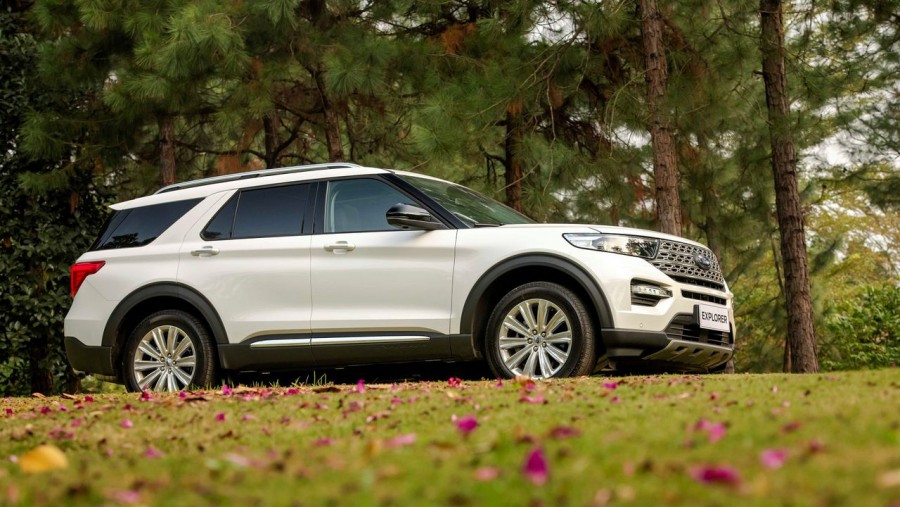 so sanh ford explorer va volkswagen teramont 7