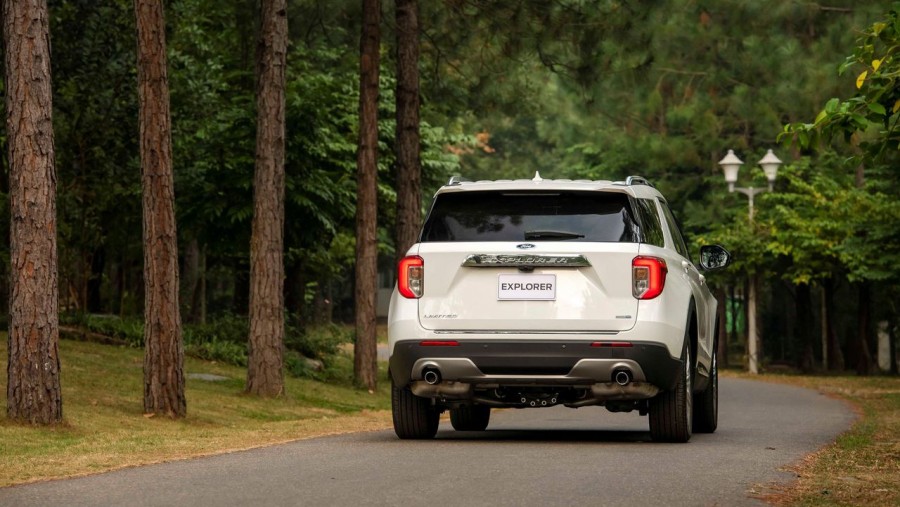 so sanh ford explorer va volkswagen teramont 8