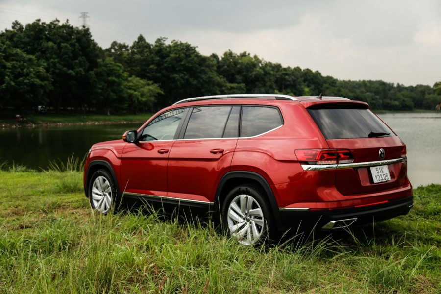 so sanh ford explorer va volkswagen teramont 9