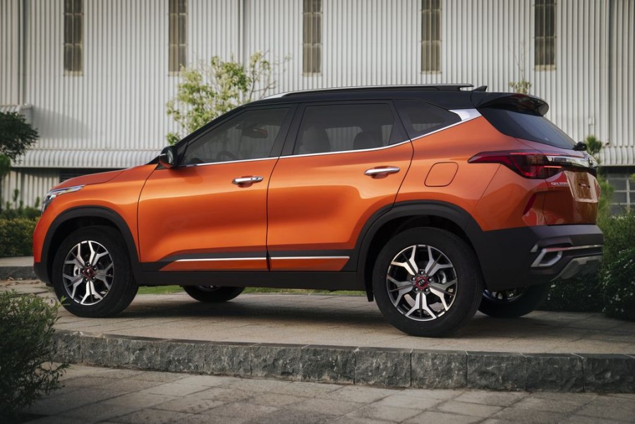 so sanh hyundai kona va kia seltos 9