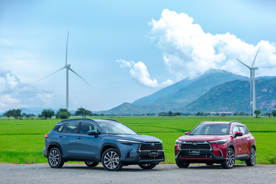 so sanh mitsubishi outlander vs toyota corolla cross tinbanxe 6